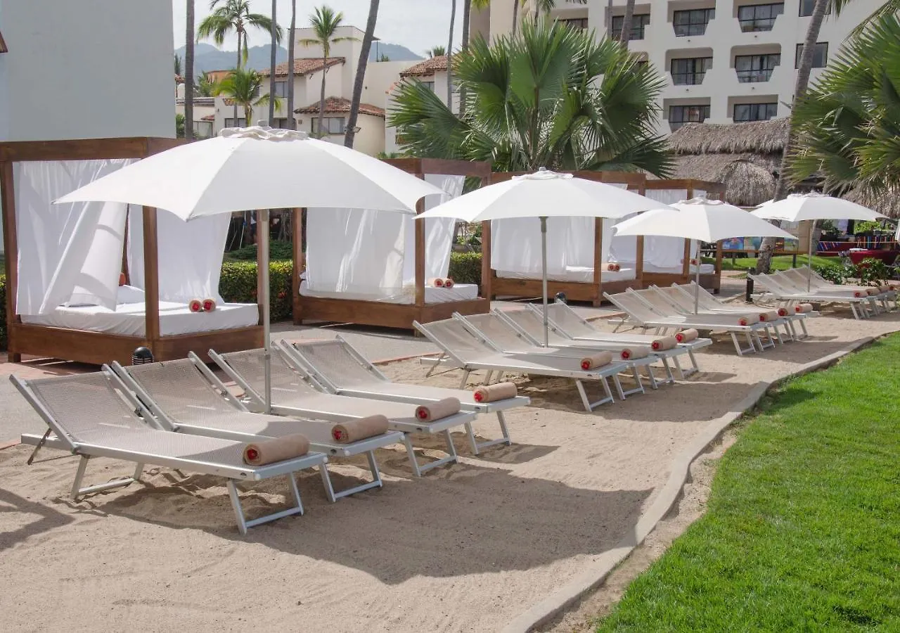 Plaza Pelicanos Grand Beach Resort All Inclusive Puerto Vallarta