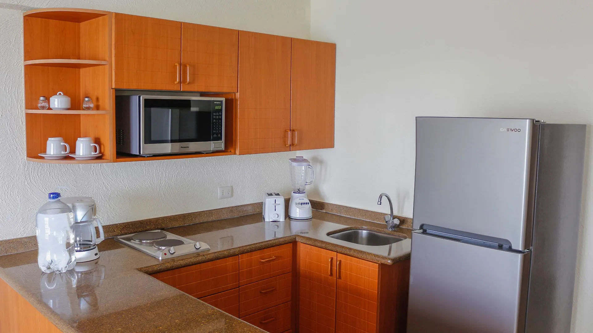 Plaza Pelicanos Grand Beach Resort All Inclusive Puerto Vallarta